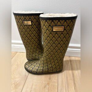 MOOVBOOTS WITH SHEEPSKIN LINING